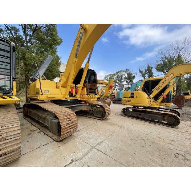 2022 Komatsu PC360-41693359