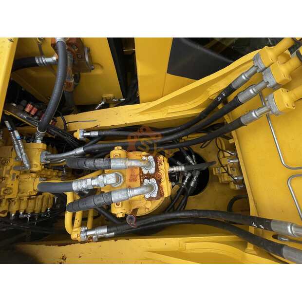 2022 Komatsu PC400-8R-41693532