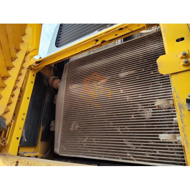 2023 Komatsu PC400LC-8R-41693545