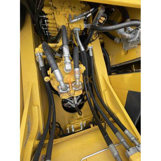 2021 Komatsu PC450-8-41693655