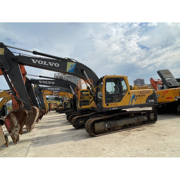2023 Volvo EC210BLC-41693807
