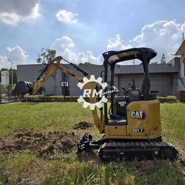 2025 Caterpillar 301.7-41693905