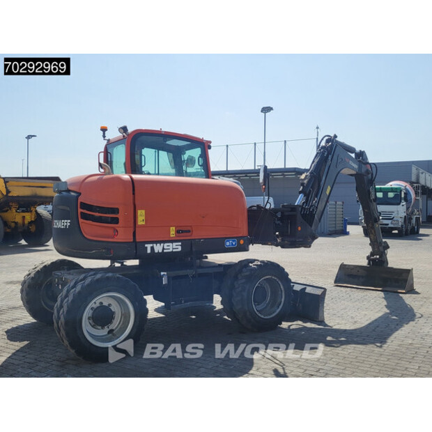 2020 شيف TW95-41694826