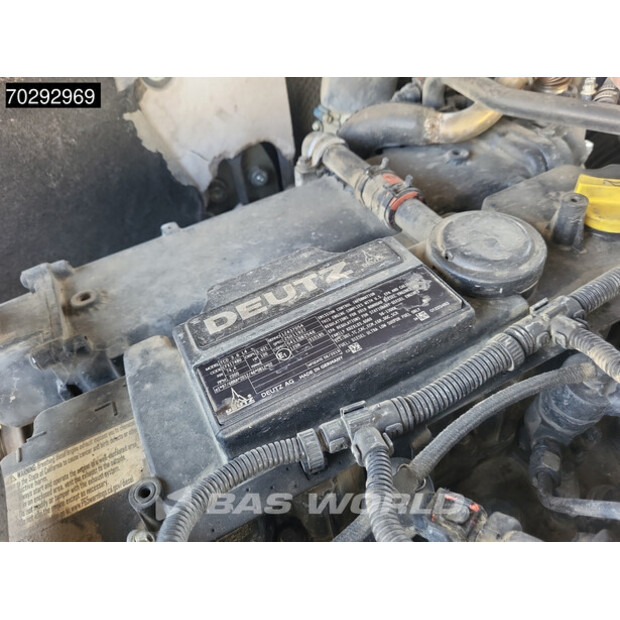 2020 شيف TW95-41694839