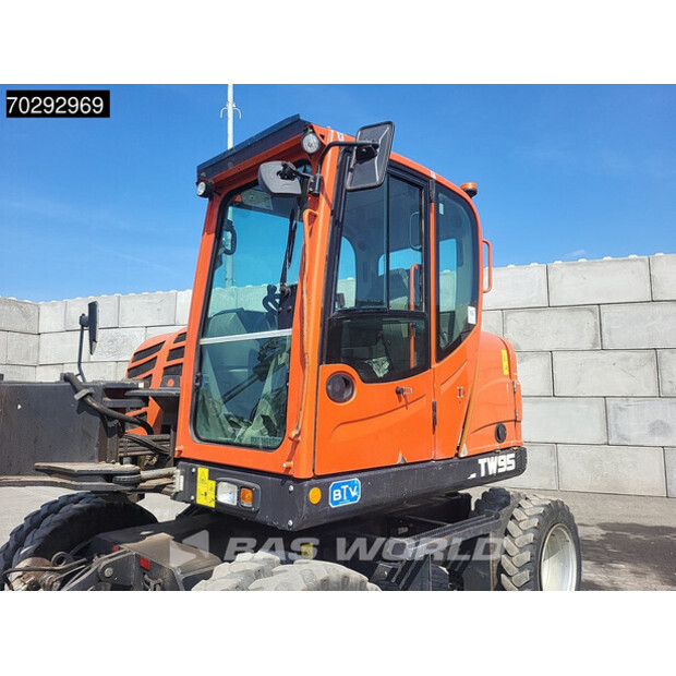 2020 شيف TW95-41694842