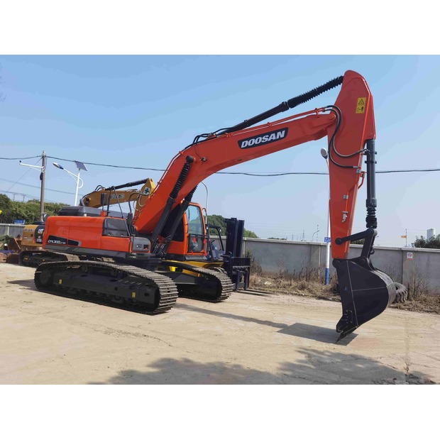 2021 Doosan DX300-41695058