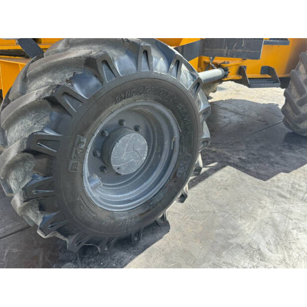 2011 ثوايتس 6T-41695176
