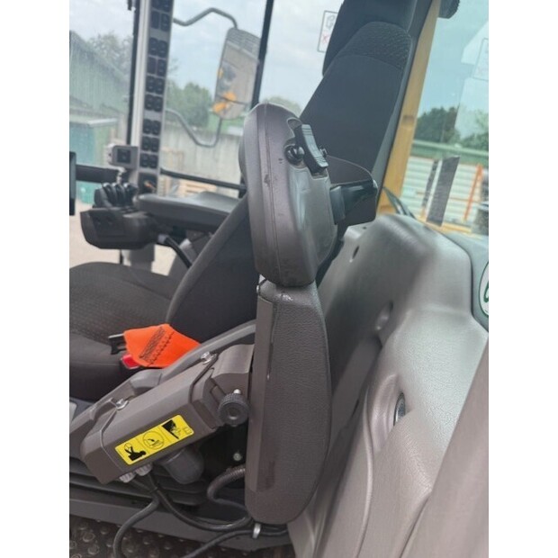 2021 فولفو L110H-41702792