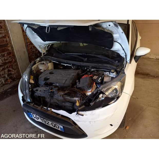 2012 Ford Trend-41707961