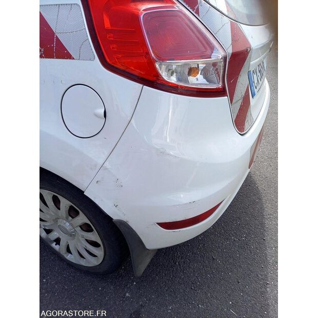 2013 Ford Trend-41707977