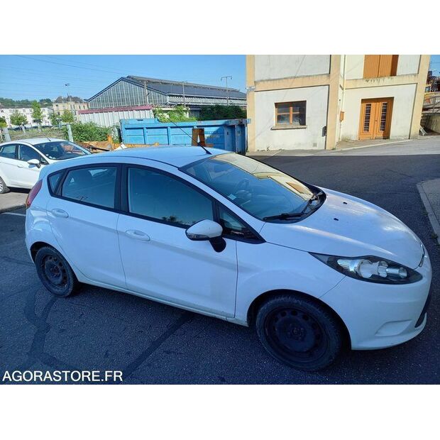 2012 Ford Trend-41708029