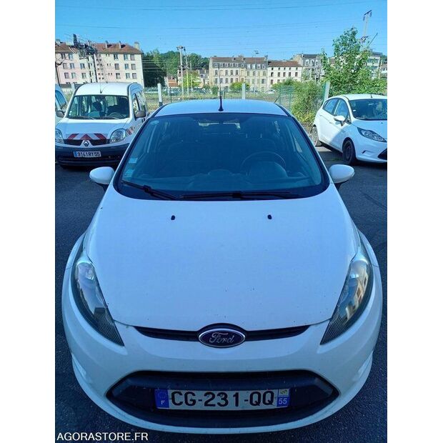 2012 Ford Trend-41708138