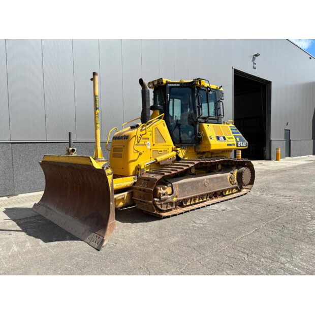 2018 كوماتسو D61EX-24-41708899