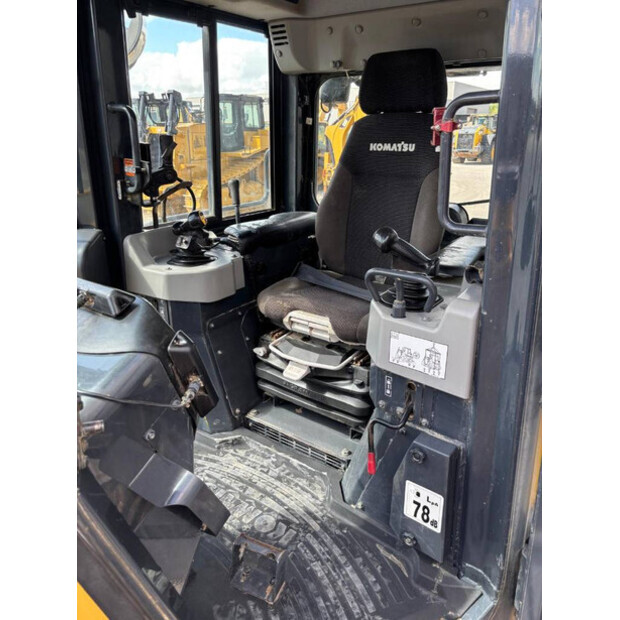 2018 كوماتسو D61EX-24-41708909
