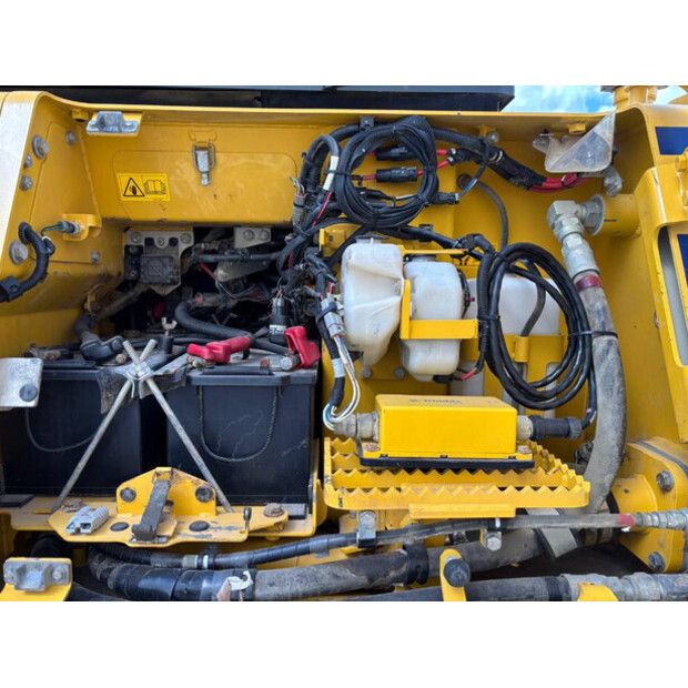 2018 كوماتسو D61EX-24-41708919