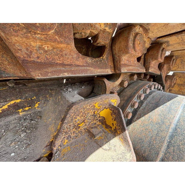 2018 كوماتسو D61EX-24-41708928