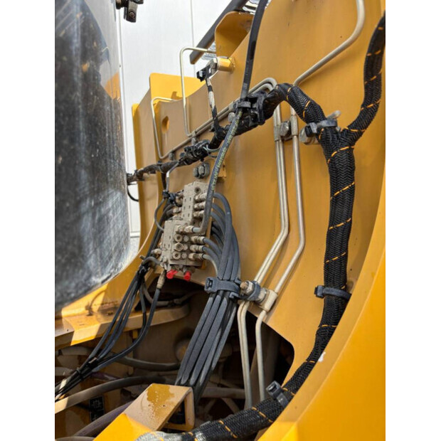 2021 Caterpillar 972M XE-41708957