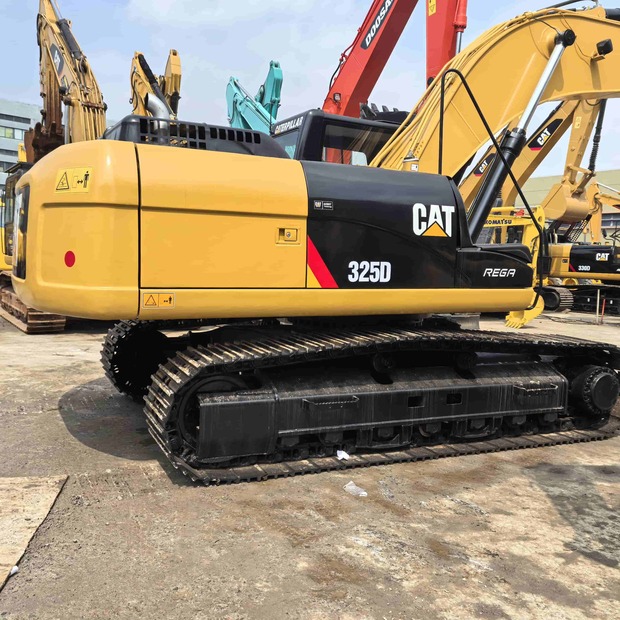 2021 Caterpillar 325D-41710560