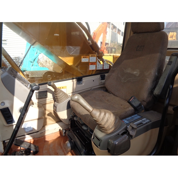 2021 كاتربيلر 330B-41710610