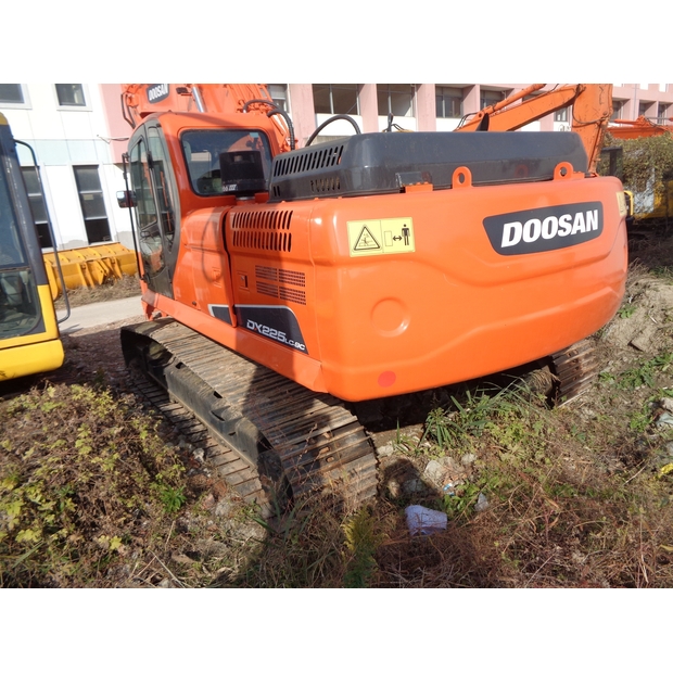2021 Doosan DX225-41710617