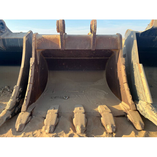 2022 Caterpillar 395-41722247