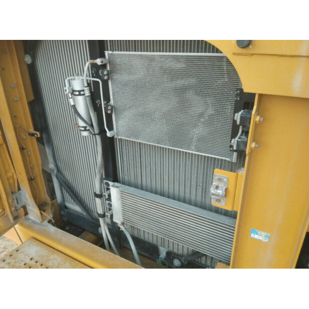 2022 Caterpillar 395-41722253