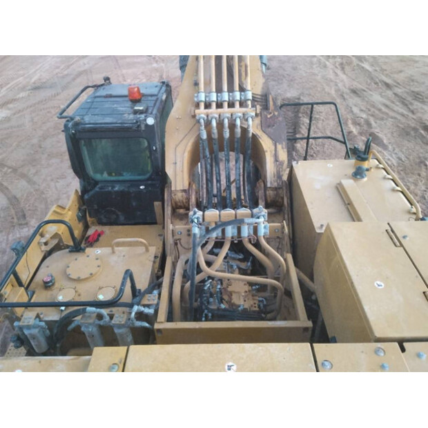 2022 Caterpillar 395-41722260