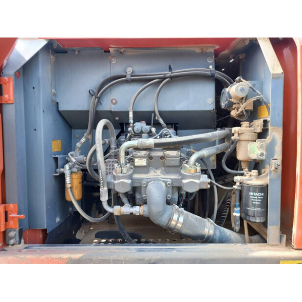 2021 Hitachi ZX220LC-41722306