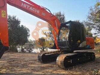 صورة ل حفارات مجنزرة 2024 هيتاشى ZX120-6