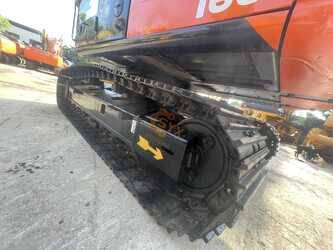 صورة ل حفارات مجنزرة 2023 هيتاشى ZX160-1