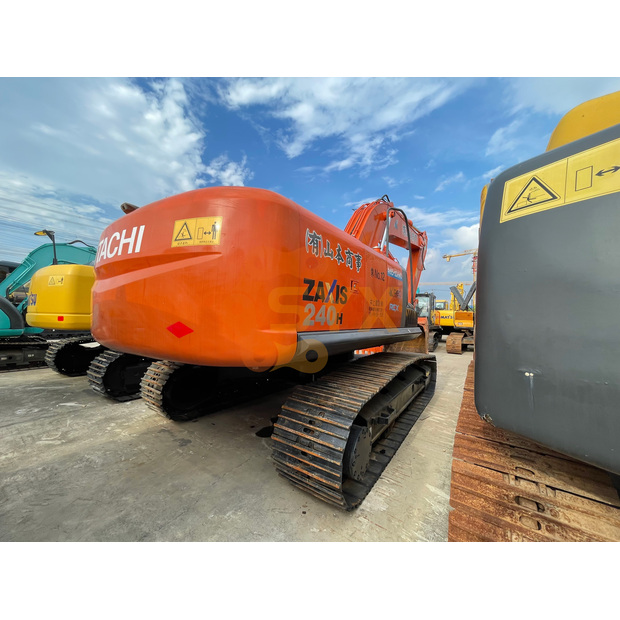 2023 Hitachi ZX240-3-41733844