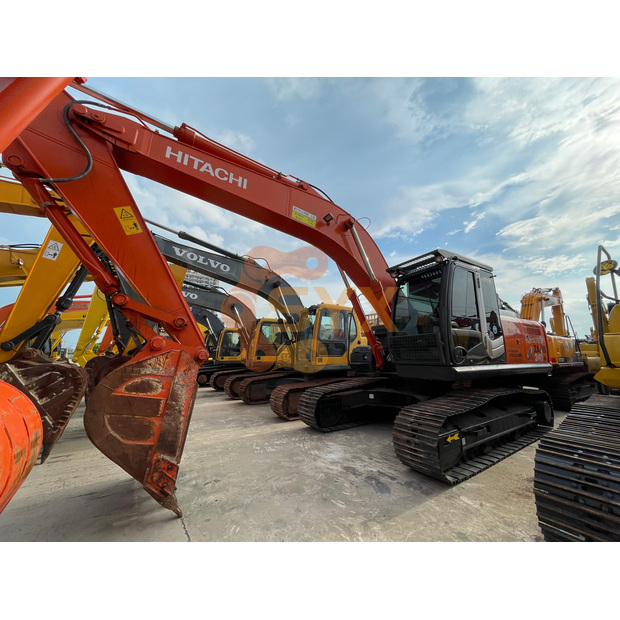 2023 Hitachi ZX240-3-41733845
