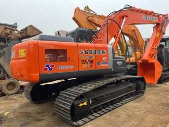 صورة ل حفارات مجنزرة 2024 هيتاشى ZX200-3G