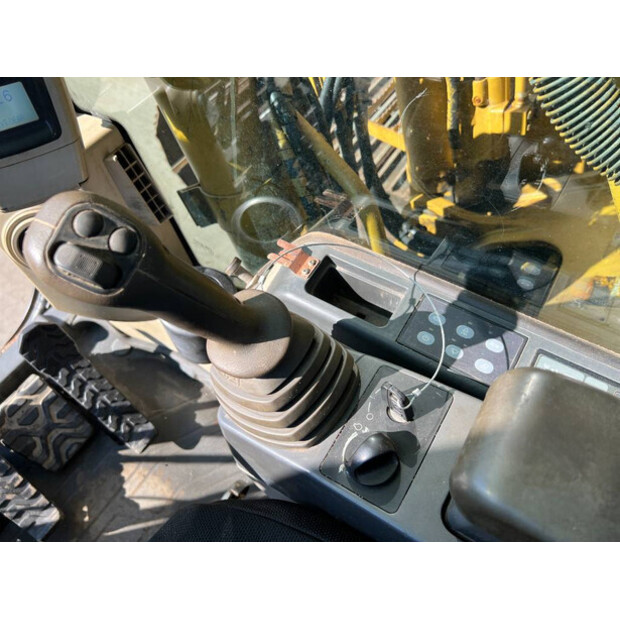 2005 Caterpillar 320CL-41734225