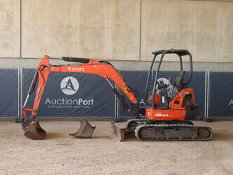 Image for EXCAVATORS 2015 KUBOTA U35-3A3