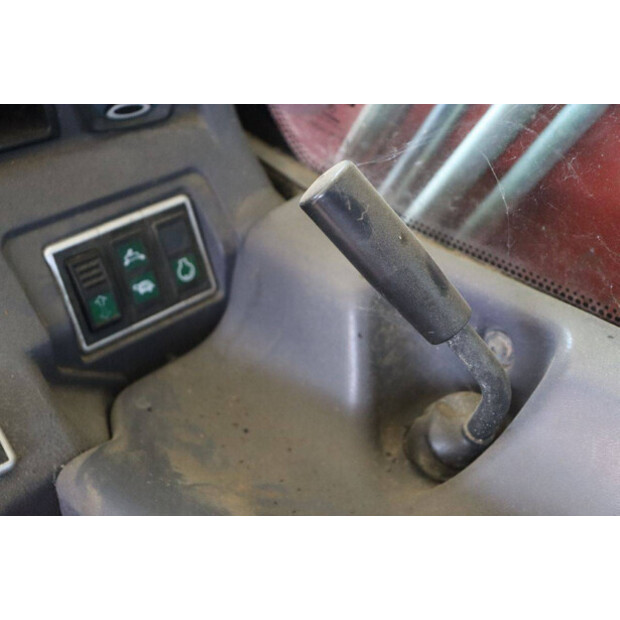 2012 Manitou MLT741-41738023