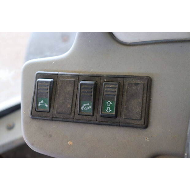 2002 شيف SKL834-41738250