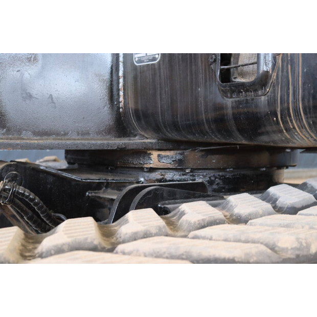 2013 هيونداي R60-7-41738719