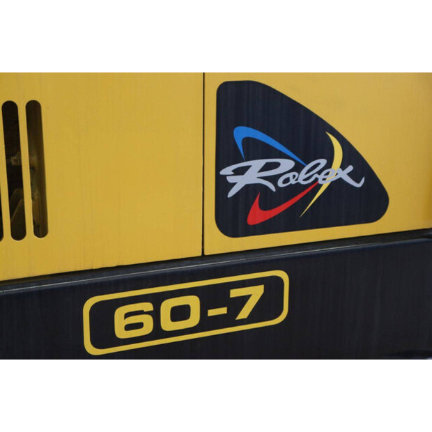 2013 هيونداي R60-7-41738734