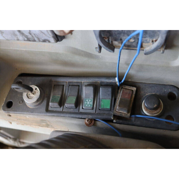 2013 هيونداي R60-7-41738741