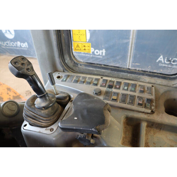 2012 Doosan DL300-41739010