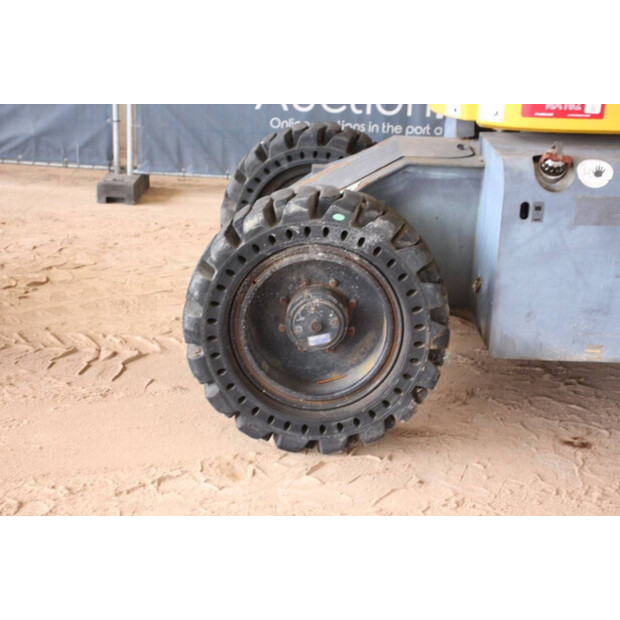 2006 هولوت HA12PX-41739440