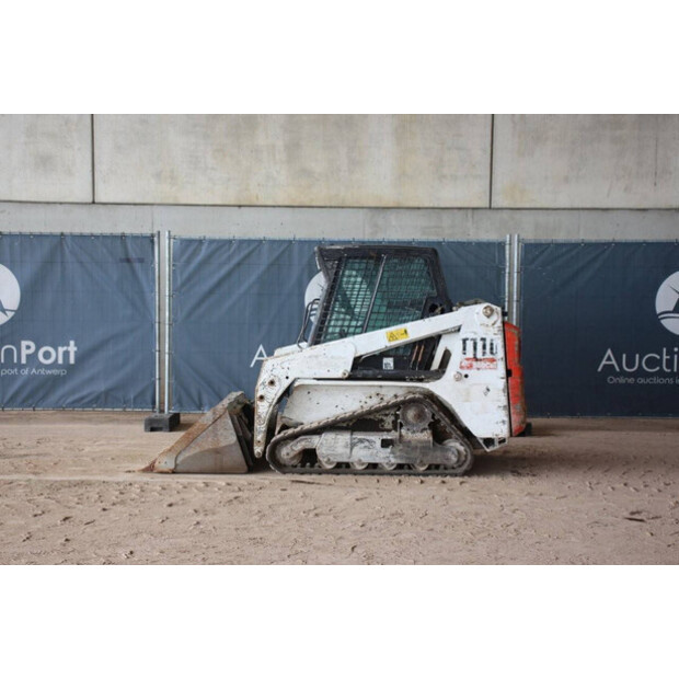 2013 BOBCAT T110-41739668