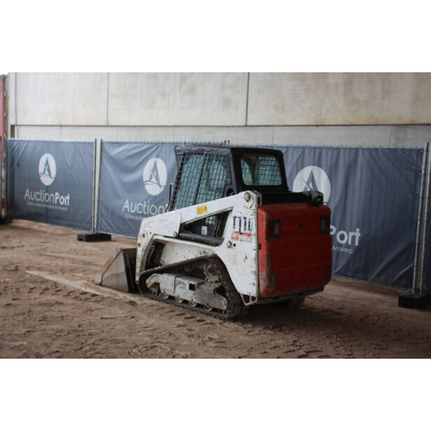 2013 BOBCAT T110-41739669
