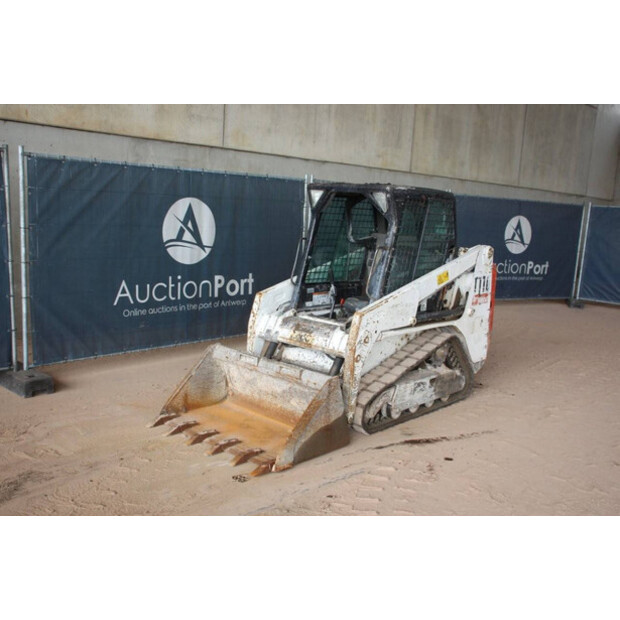 2013 BOBCAT T110-41739674