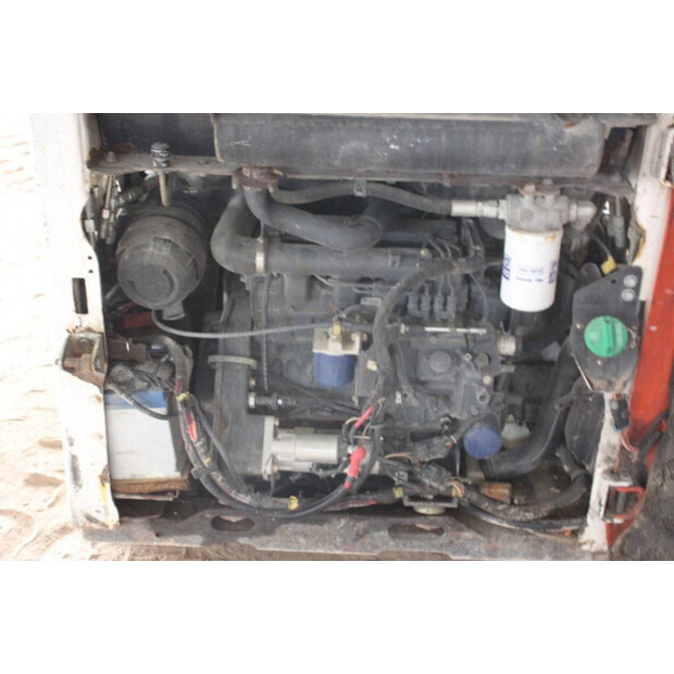 2013 BOBCAT T110-41739679