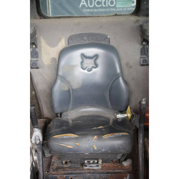 2013 BOBCAT T110-41739681