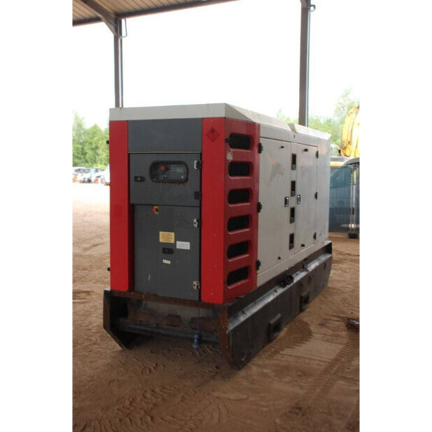2012 اس دي ام او R275-41739934