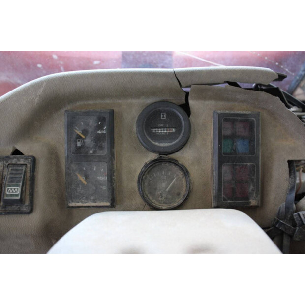 2003 Ahlmann AS85-41740057