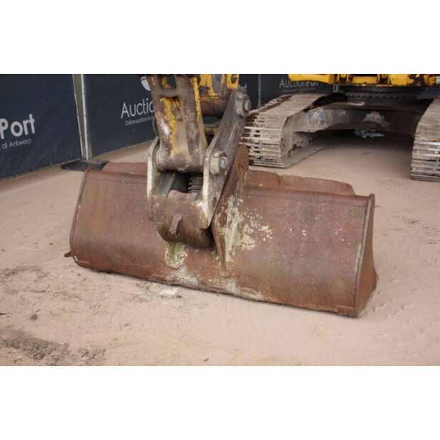 2011 كوماتسو PC210LC-8-41740144